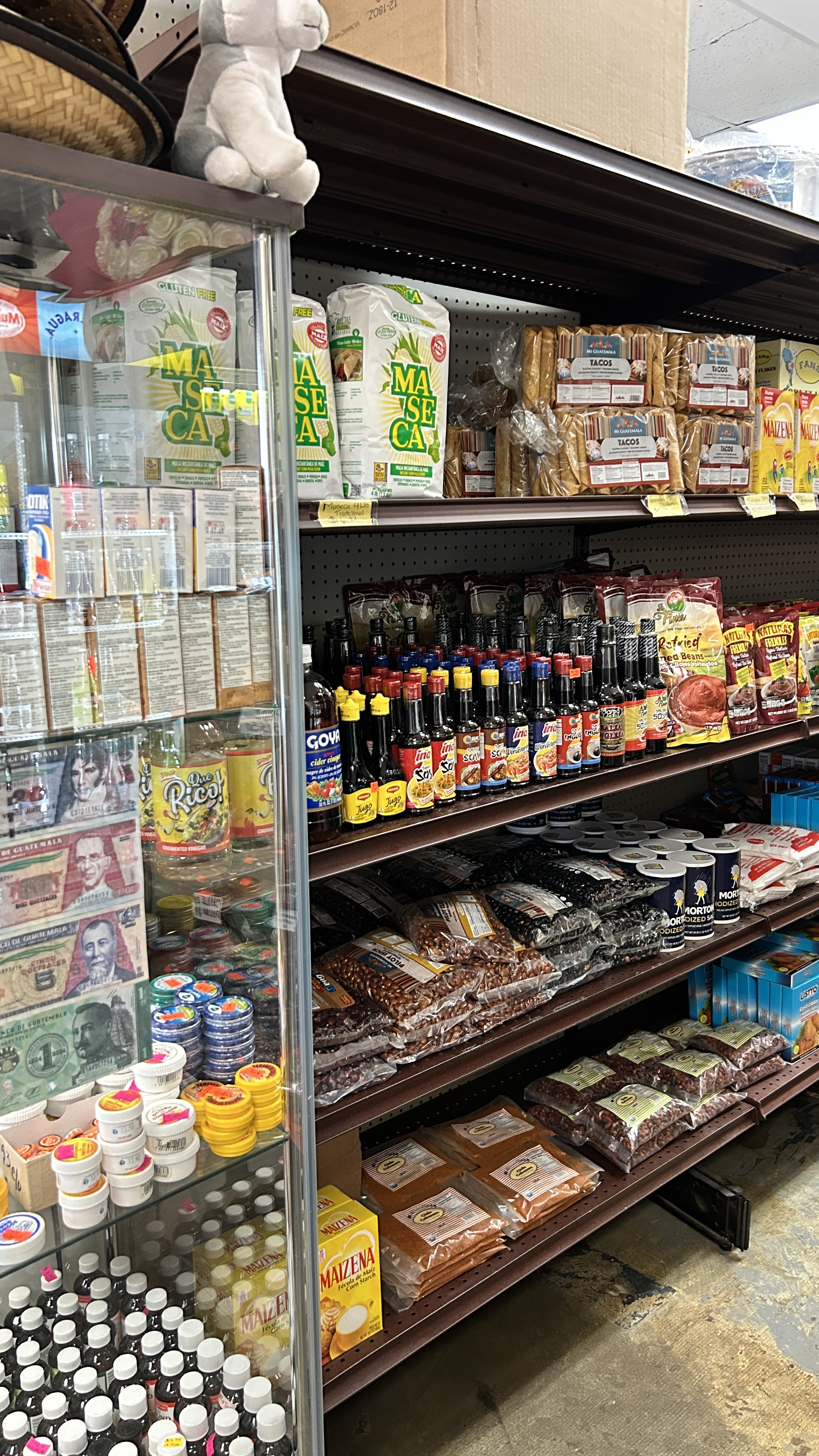 Maseca, frijoles y básicos